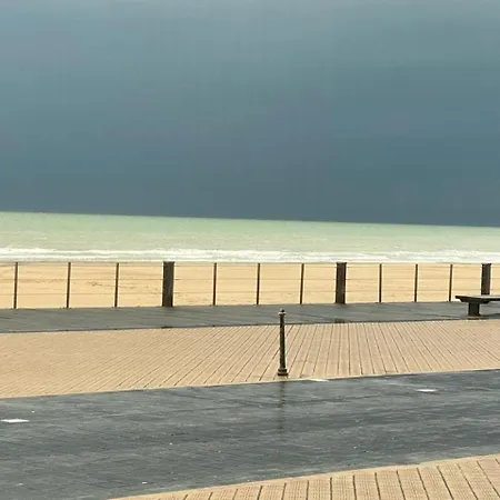 Apartman Spacious With Sea View *