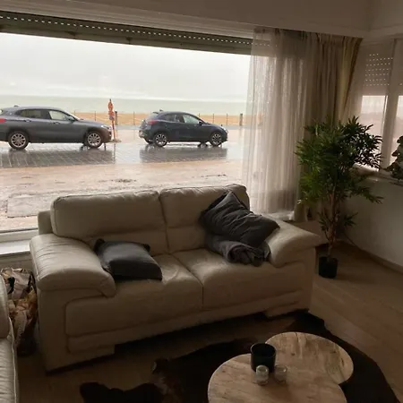Apartment Spacious With Sea View